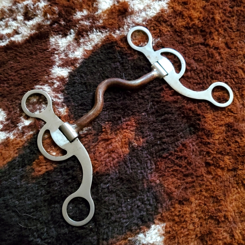 Curb shank western horse bit
